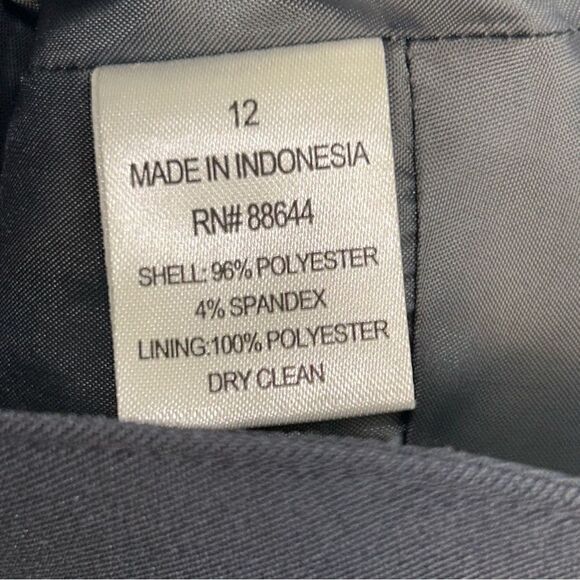 John Meyer of Norwich Military Style Button Front Pleated Peplum Back Jacket - Picture 6 of 6